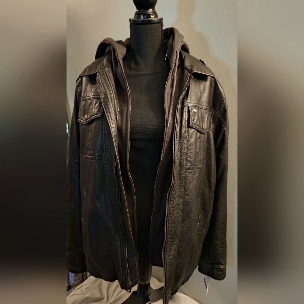 Levi's Classic Trucker Bomber Leather Jacket for Men (Nwt) Medium
